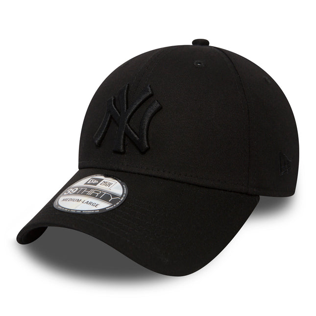 New Era 39THIRTY Classic New York Yankees MLB Black Cap - Cap On