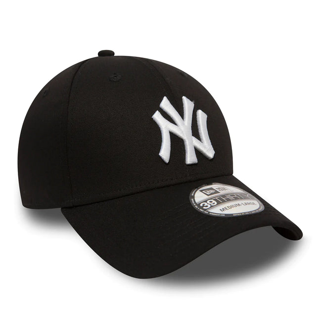 New Era New York Yankees 39THIRTY MLB League Basic Black Cap - Cap On
