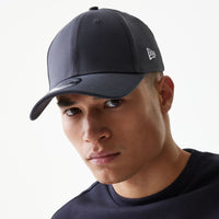 New Era New Era Flag Graphite Grey 39THIRTY Cap - Cap On