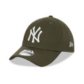 New Era New York Yankees Khaki 39THIRTY Cap - Cap On