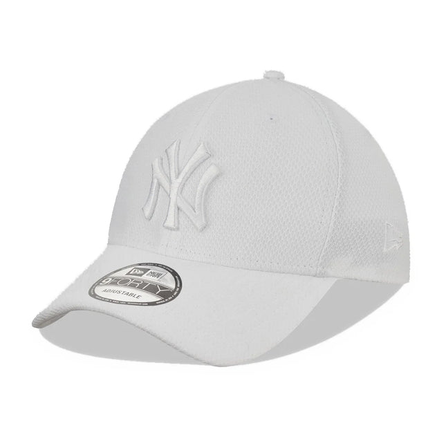 New Era New York Yankees Diamond Essential All White 9FORTY Cap