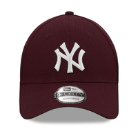 New Era New York Yankees 9FORTY Diamond Burgundy Adjustable Cap League Essential - Cap On