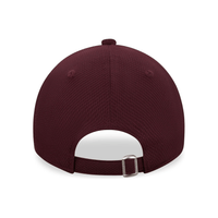 New Era New York Yankees 9FORTY Diamond Burgundy Adjustable Cap League Essential - Cap On