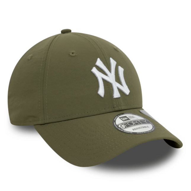 New Era New York Yankees Repreve League Essential Khaki Green 9FORTY Adjustable Cap