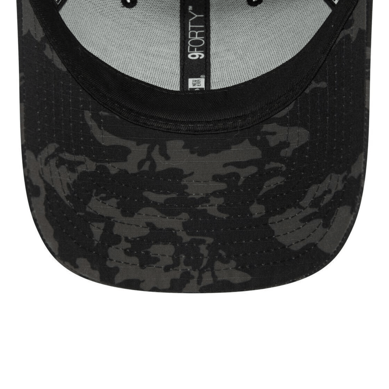 New Era Los Angeles Lakers Camo 9FORTY Cap - Cap On