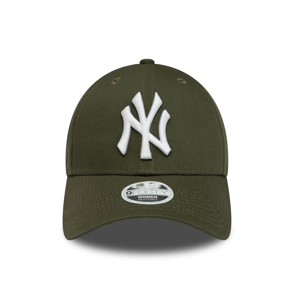 New Era New York Yankees Womens League Essential Green 9FORTY Adjustable Cap - Cap On