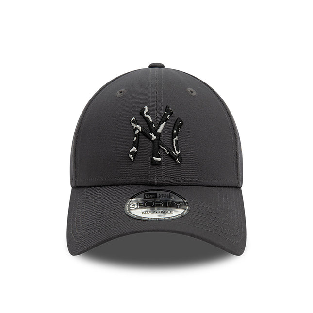 New Era New York Yankees Seasonal Infill Dark Grey 9FORTY Adjustable Cap - Cap On