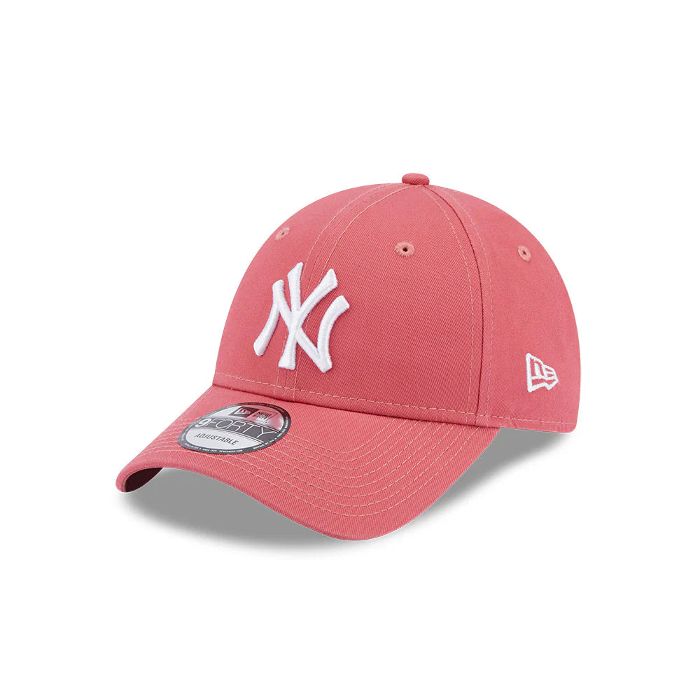 New Era New York Yankees MLB League Essentials 9FORTY Strapback