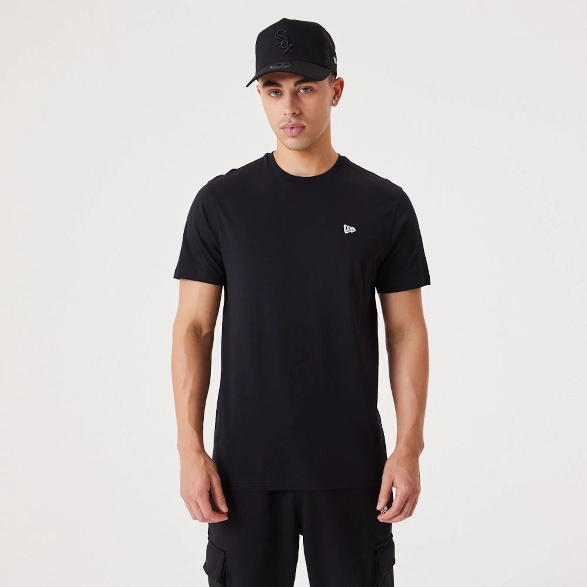 New Era Essential T-shirt