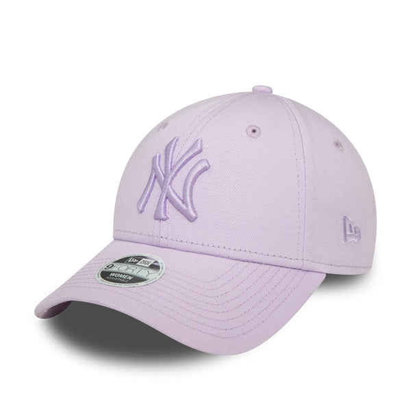 New Era New York Yankees Womens League Essential Lilac 9FORTY Adjustable Cap - Cap On