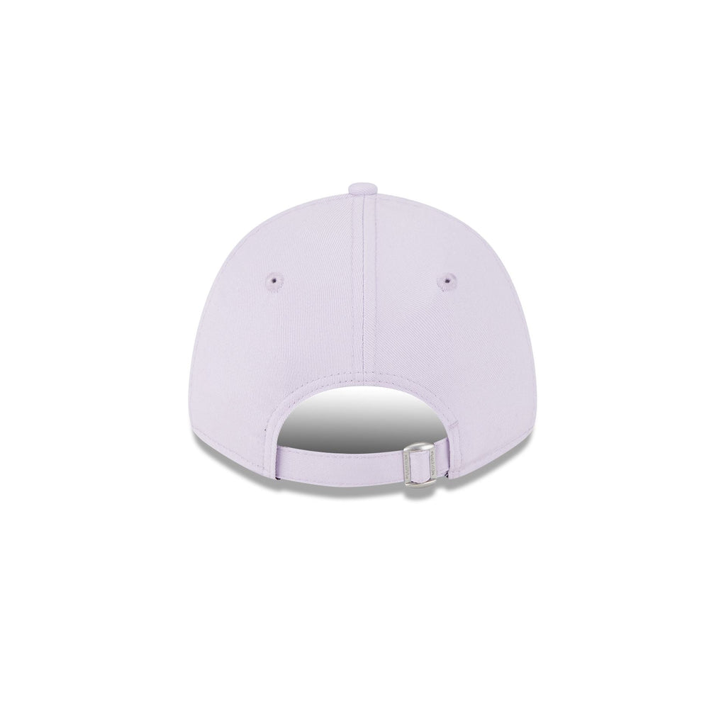 New Era New York Yankees Womens League Essential Lilac 9FORTY Adjustable Cap - Cap On