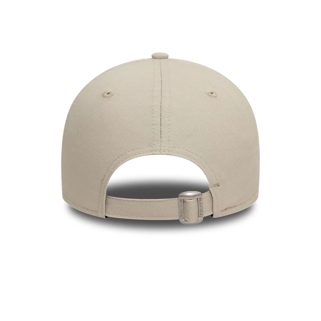 New Era New York Yankees League Essential Stone 9FORTY Adjustable Cap - Cap On