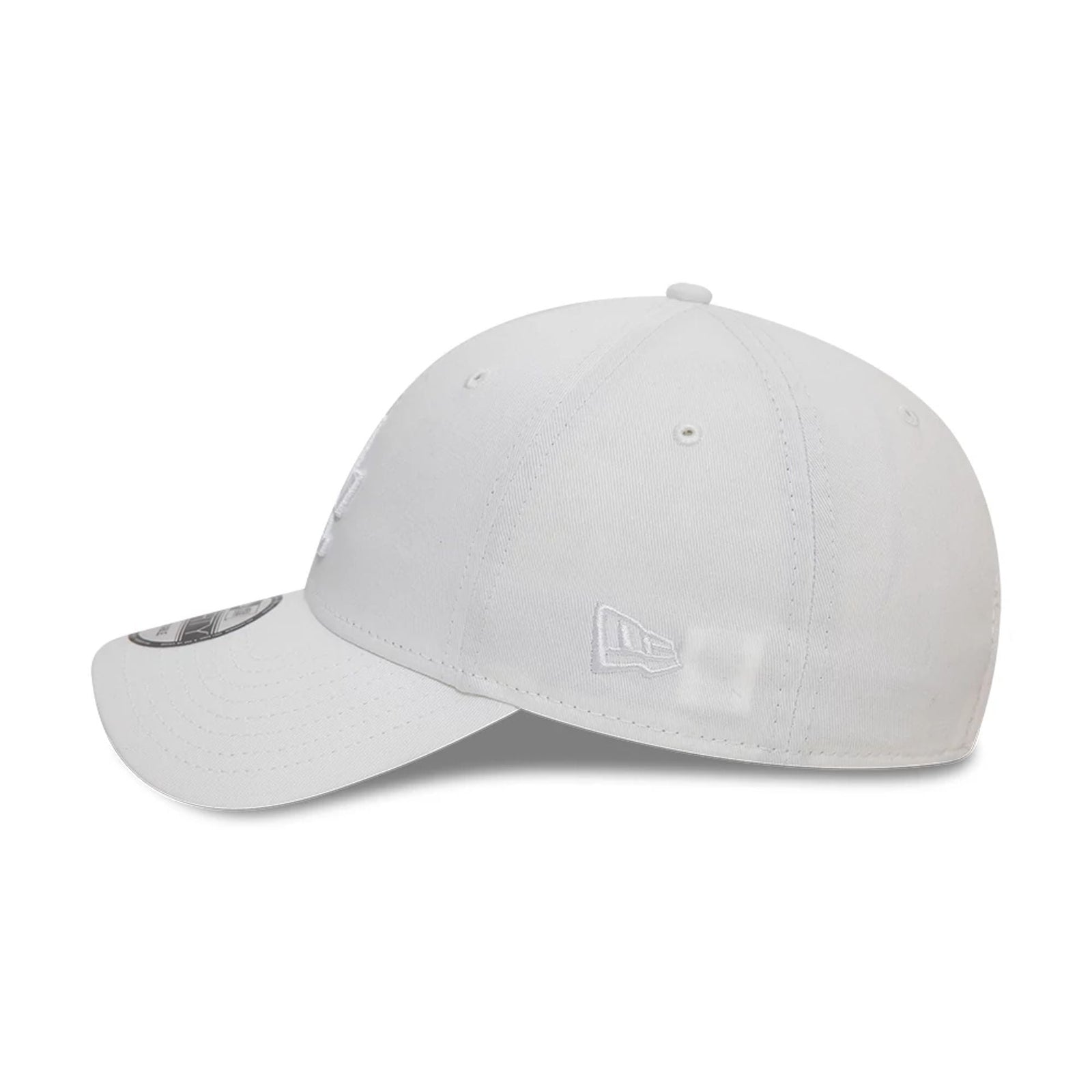 New Era LA Dodgers League Essential White 9FORTY Adjustable Cap - Cap On