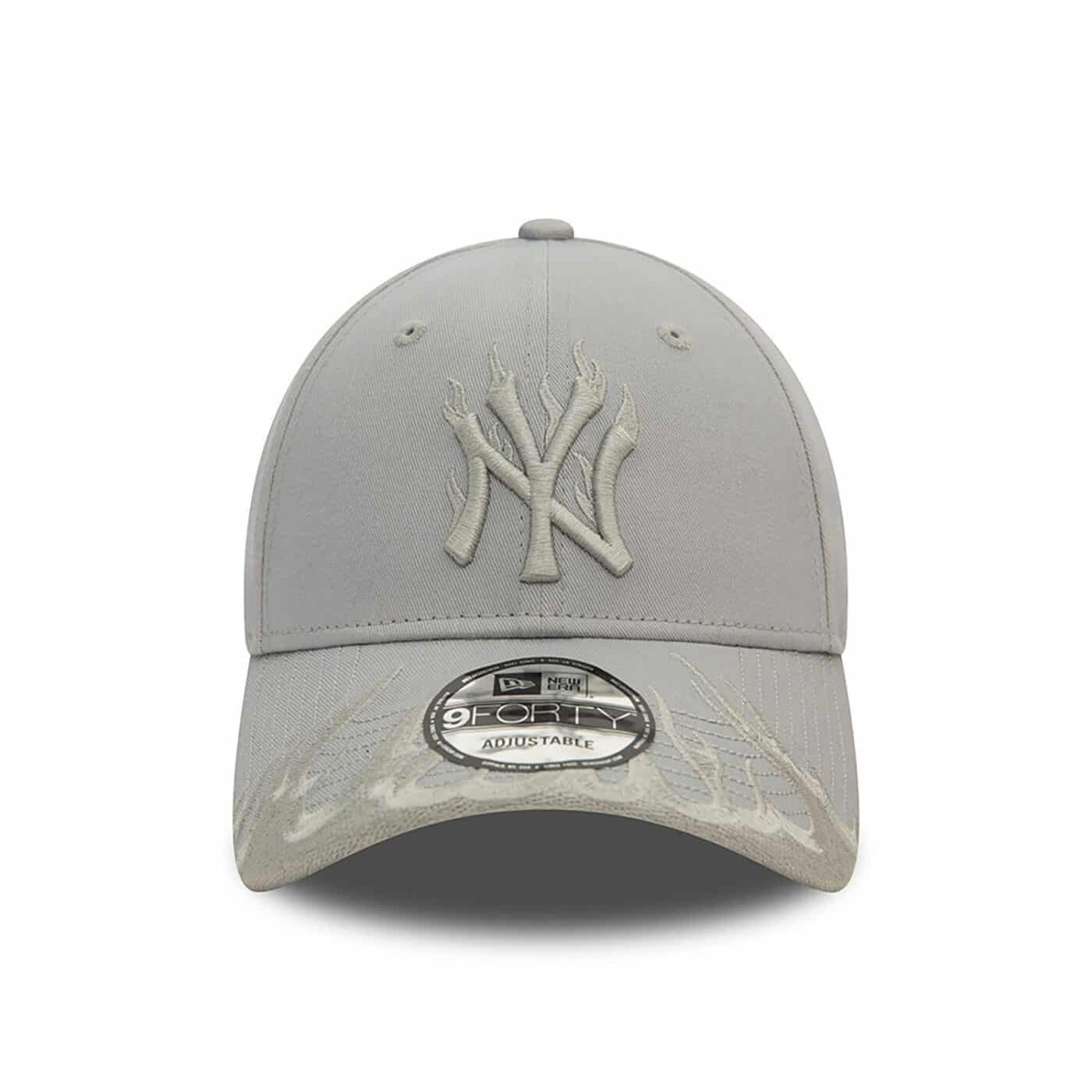 New Era 9FORTY New York Yankees Cap Fire - Cap On