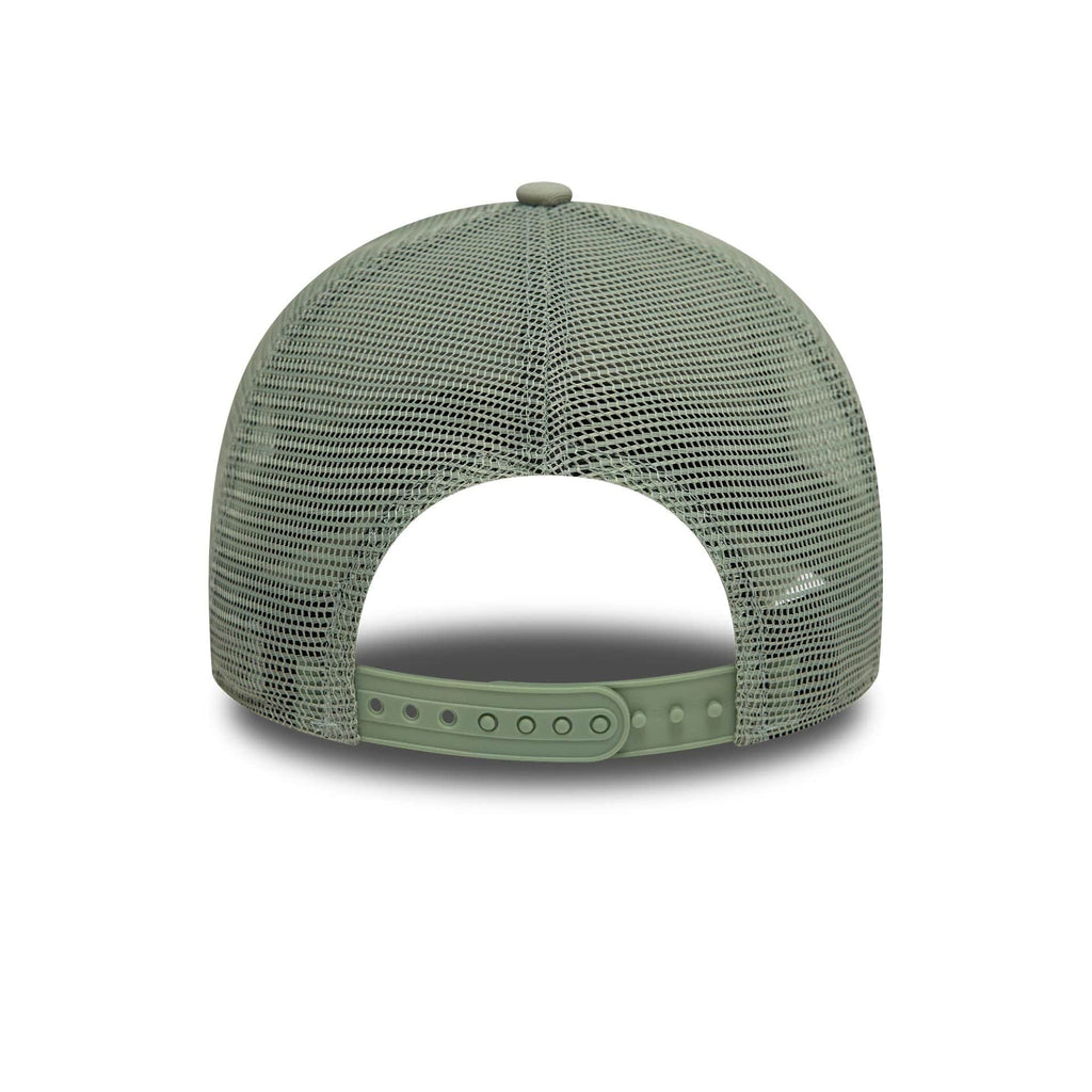 New Era LA Dodgers League Essential Pastel Green 9FORTY A-Frame Trucker Adjustable Cap - Cap On