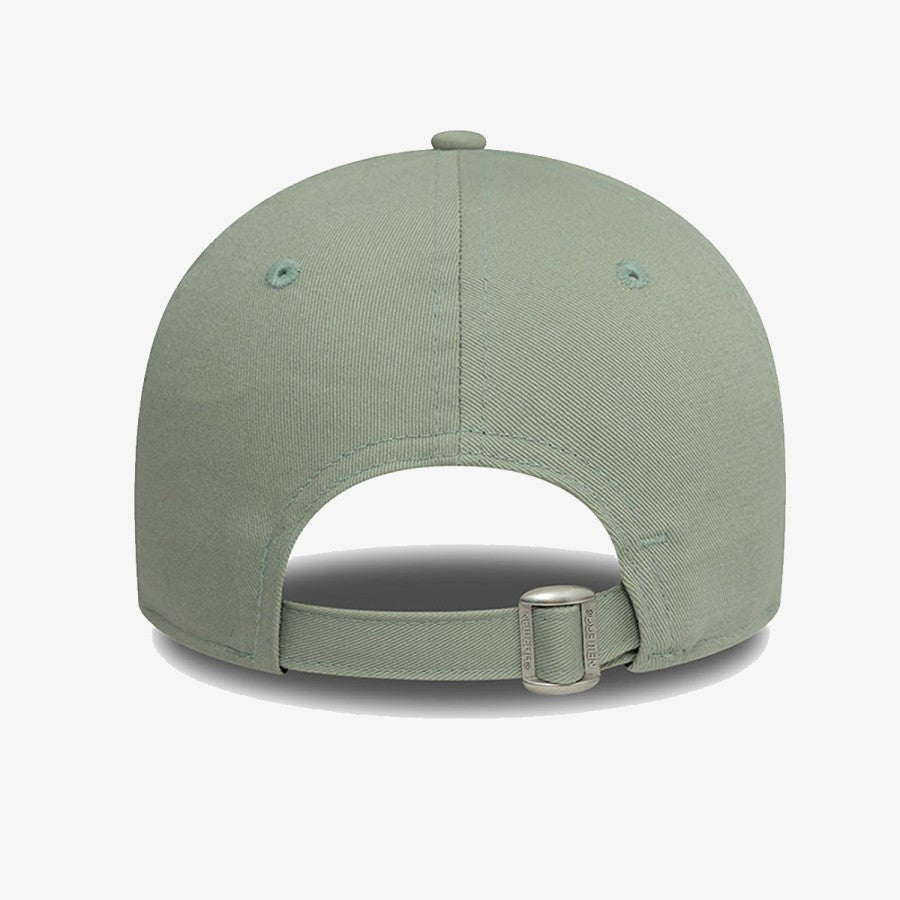 New Era New York Yankees Womens Metallic Pastel Green 9FORTY Adjustable Cap - Cap On