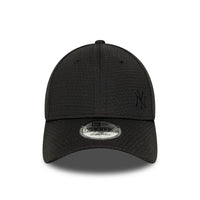 New Era New York Yankees MLB Flawless Monotone Mesh Black 9FORTY Cap