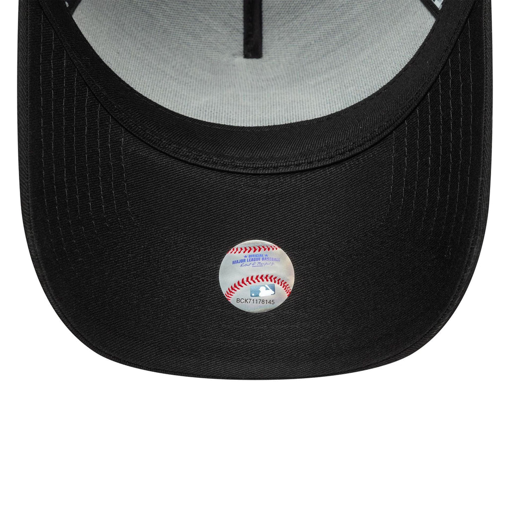 New Era New York Yankees MLB Team Outline Black E-Frame Cap