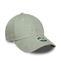New Era New York Yankees Womens MLB Pastel Cord Green 9FORTY M-Crown Cap