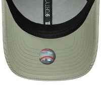 New Era New York Yankees Womens MLB Pastel Cord Green 9FORTY M-Crown Cap