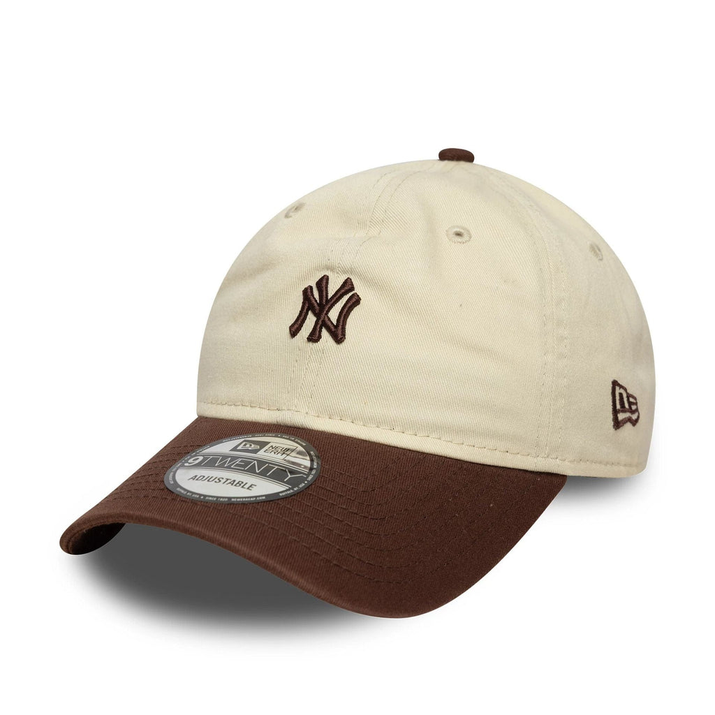 New Era New York Yankees MLB Mini Logo Dark Brown 9TWENTY Adjustable Cap