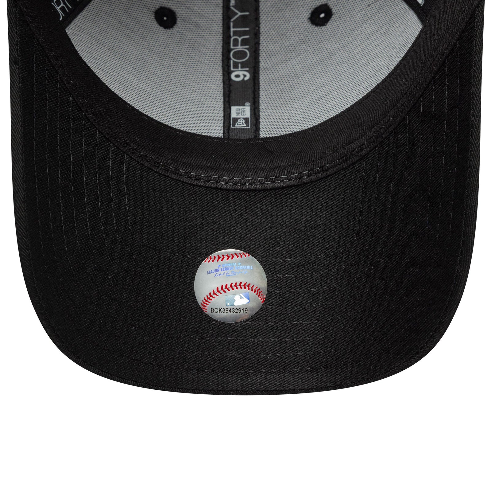 New Era New York Yankees MLB Metallic Black 9FORTY Cap