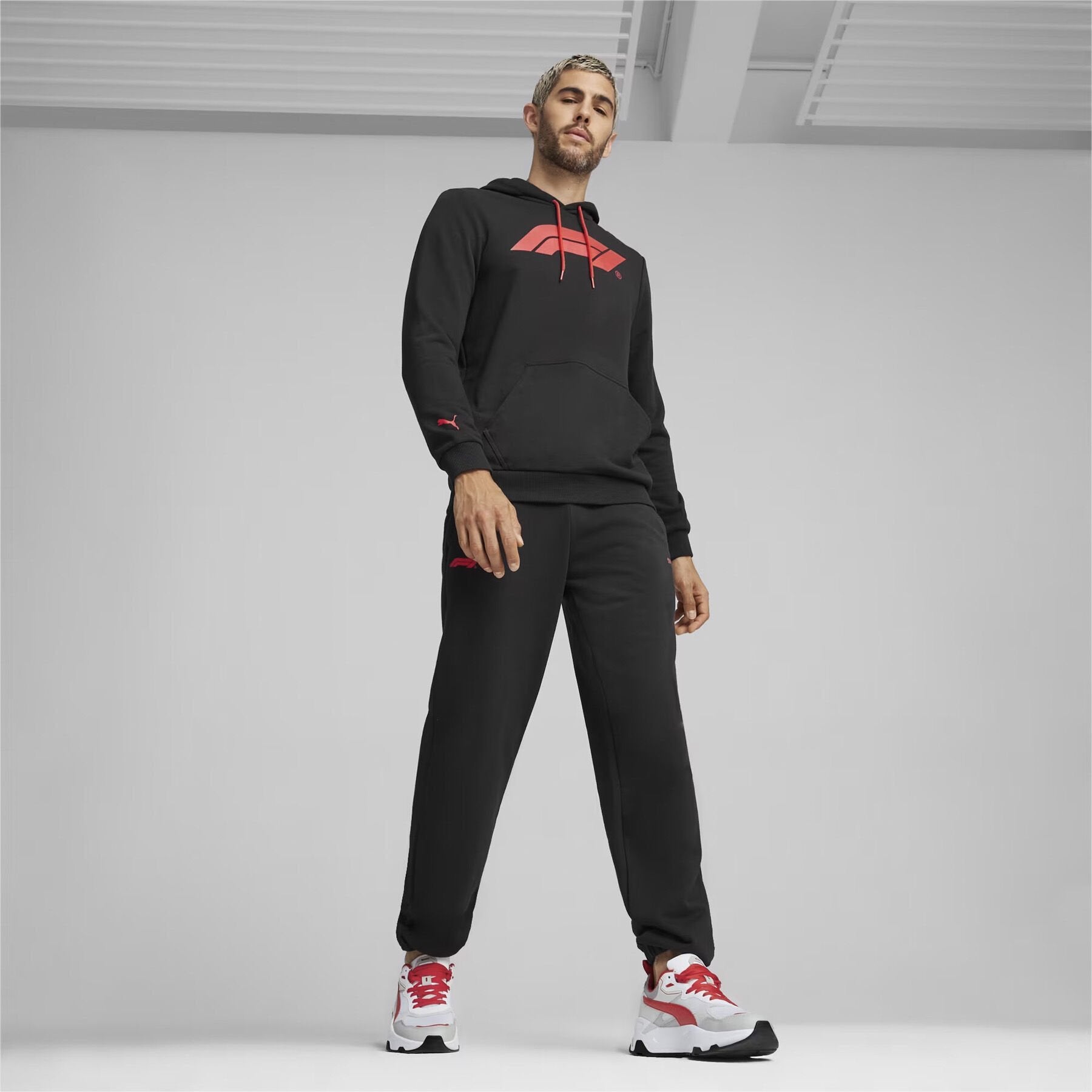 F1 Collection PUMA ESS F1® Logo Hoodie