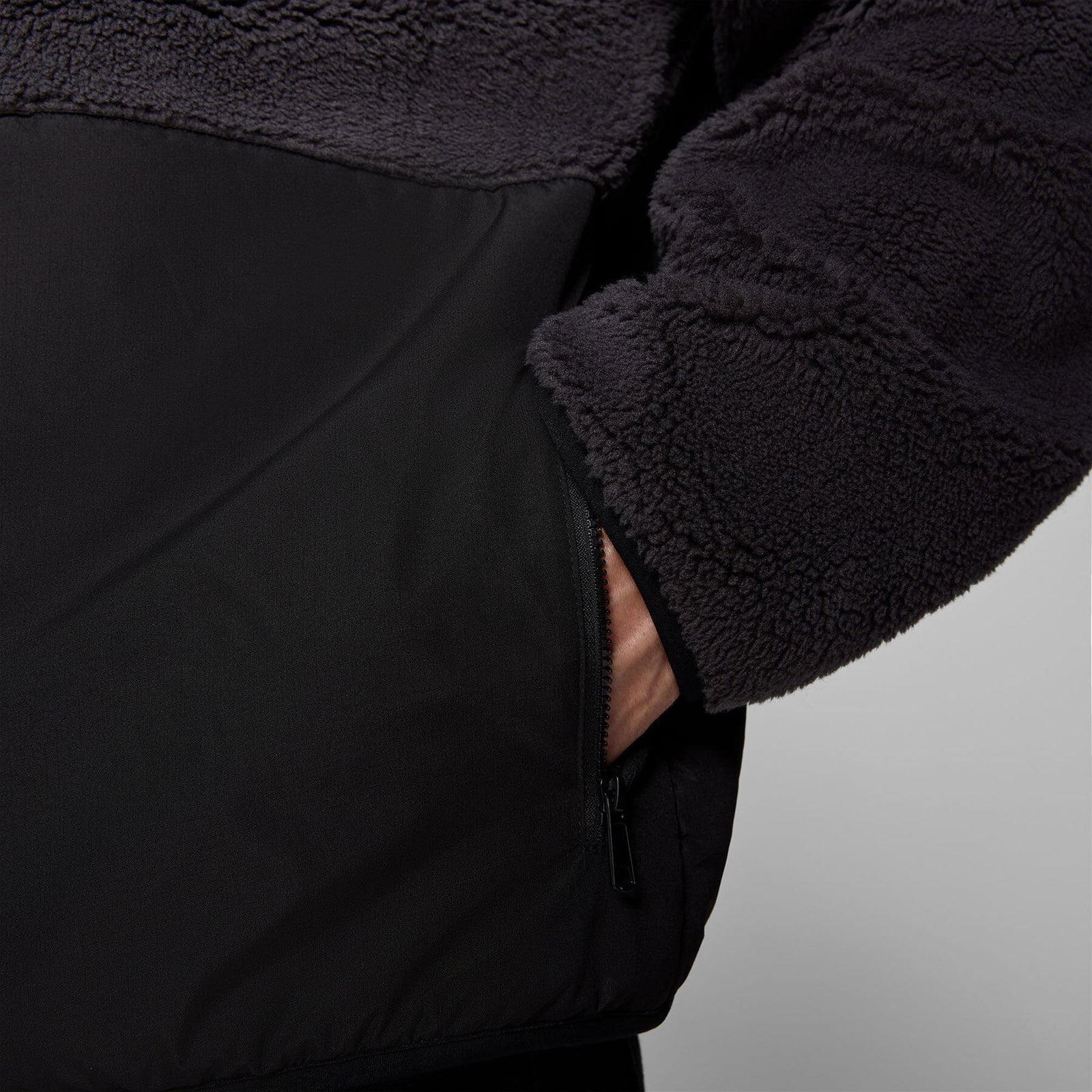 Aston Martin F1 Team Tech Sherpa Jacket