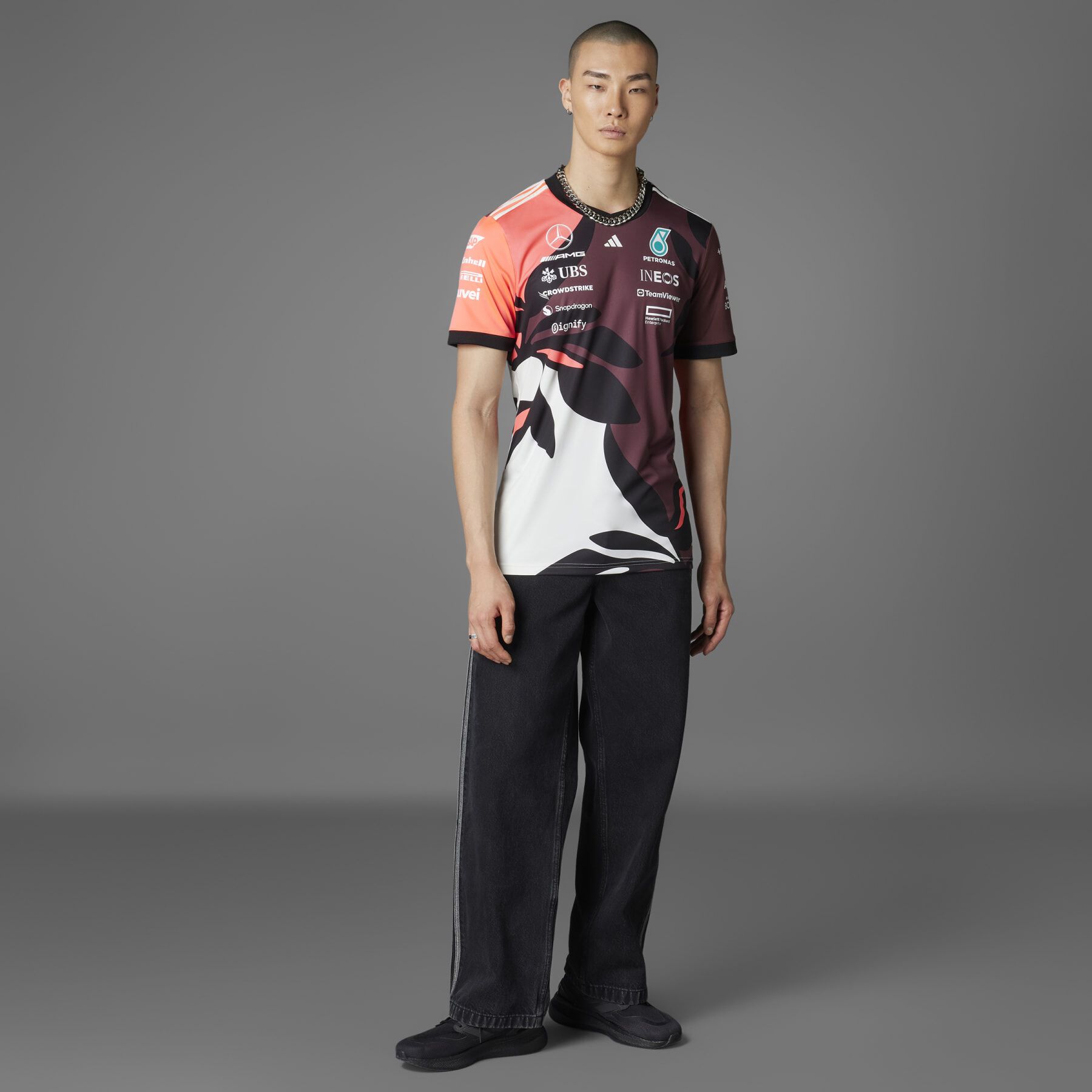 Mercedes-AMG F1 adidas Summer Pack 2025 Team Driver T-shirt