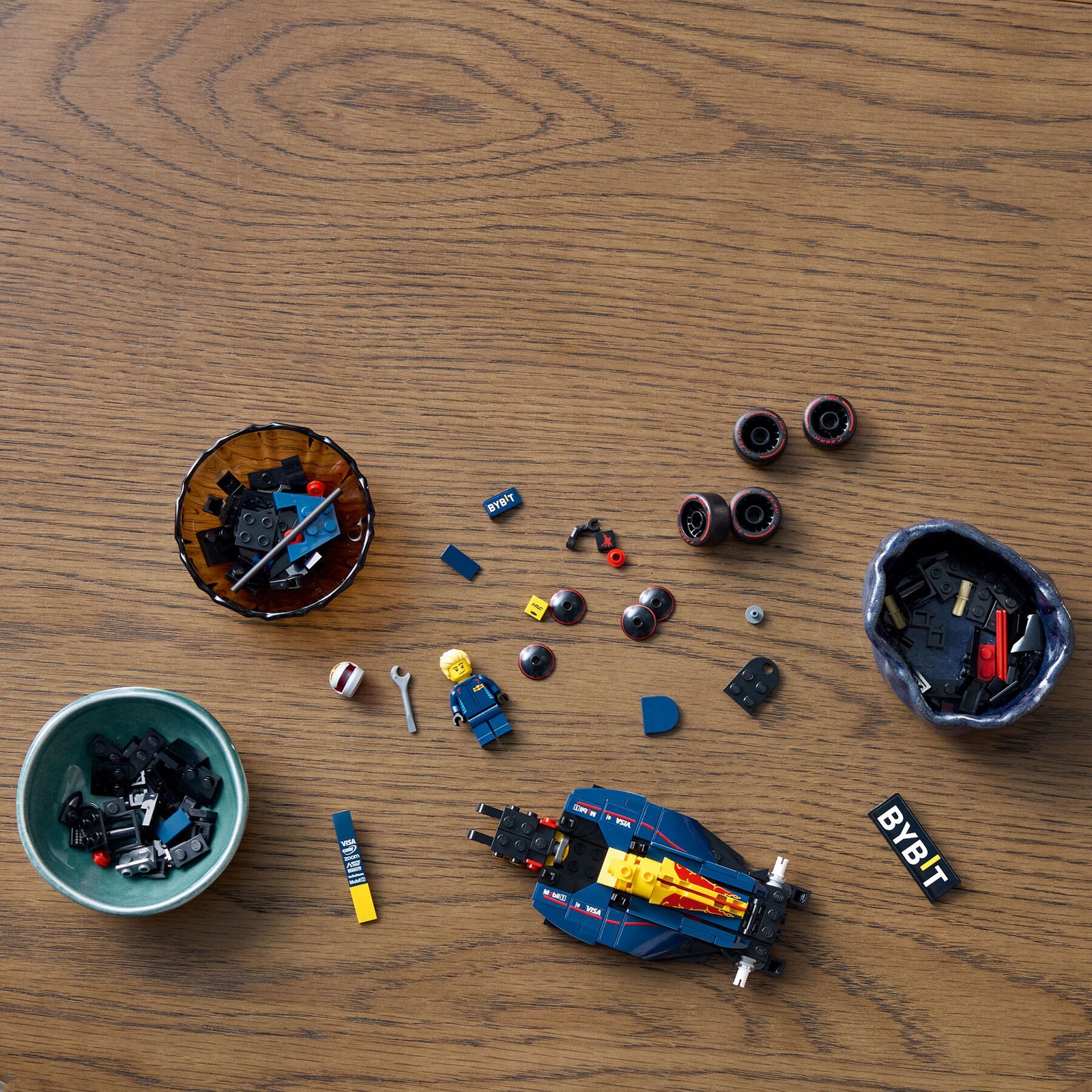 Red Bull Racing LEGO® Speed Champions RB20 Set