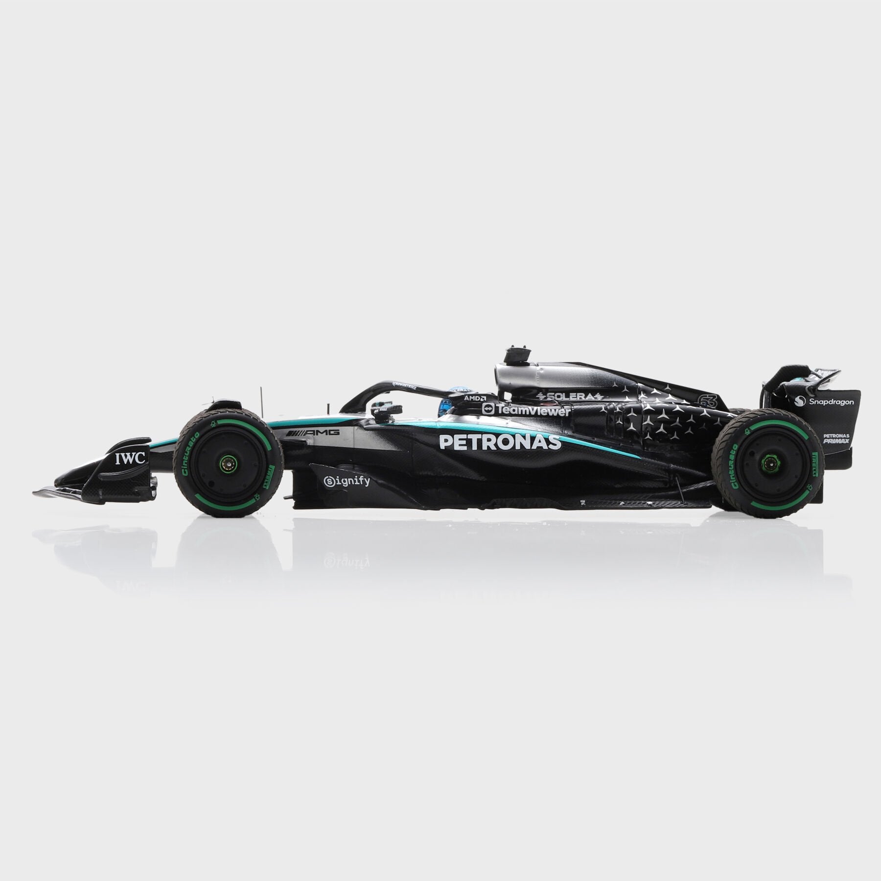 Mercedes-AMG F1 Team 2025 George Russell W16 1:43 Scale Model