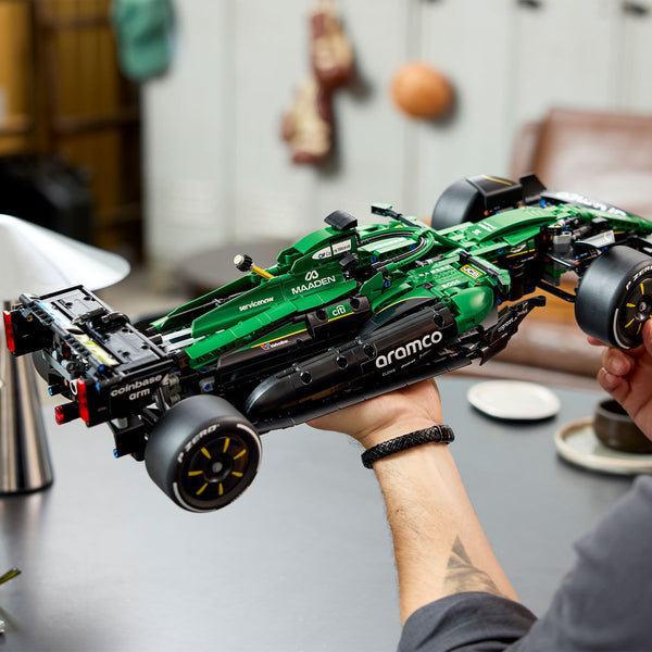 Aston Martin F1 Team LEGO Technic Aston Martin Aramco AMR25 F1 Car