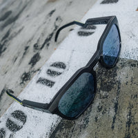 Aston Martin F1 Team Oakley HSTN Metal Aston Martin Aramco F1® Team