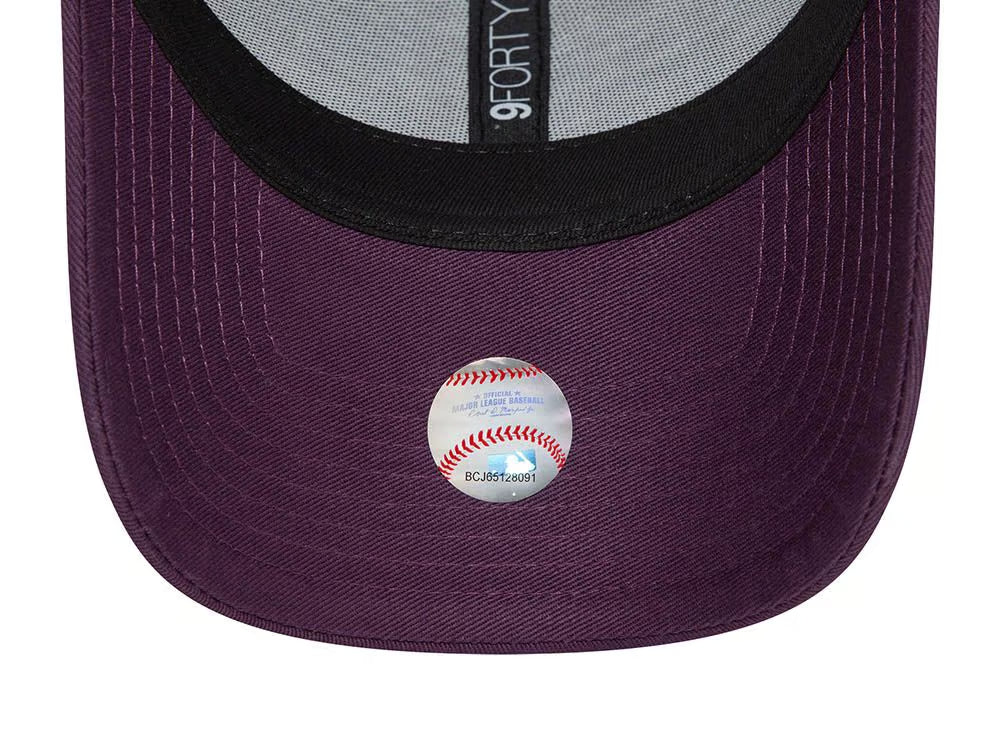 New Era New York Yankees Womens MLB Metallic Logo Purple 9FORTY Adjustable Cap
