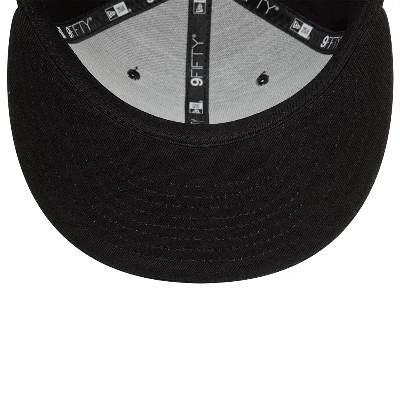 New Era Chicago Bulls NBA Monochrome Black 9FIFTY Snapback Cap