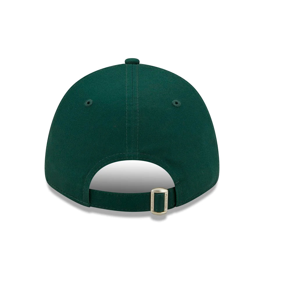 New Era New York Yankees 9FORTY League Essential Green Cap - Cap On