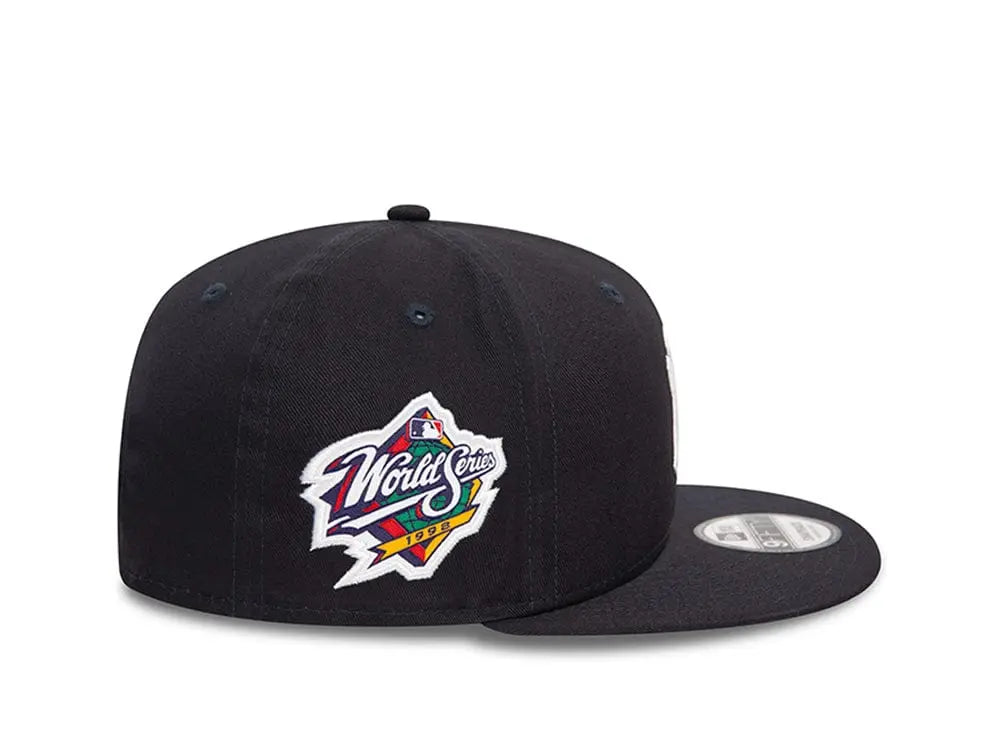 New Era New York Yankees MLB Black 9FIFTY Snapback Cap