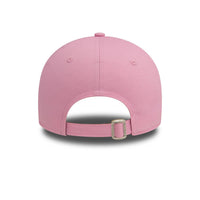 New York Yankees Essential Womens Pink 9FORTY Cap - Cap On