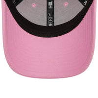 New York Yankees Essential Womens Pink 9FORTY Cap - Cap On