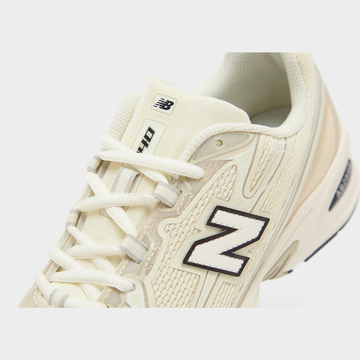 Beige New Balance 740 No Sew Women's