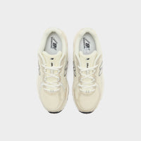 Beige New Balance 740 No Sew Women's