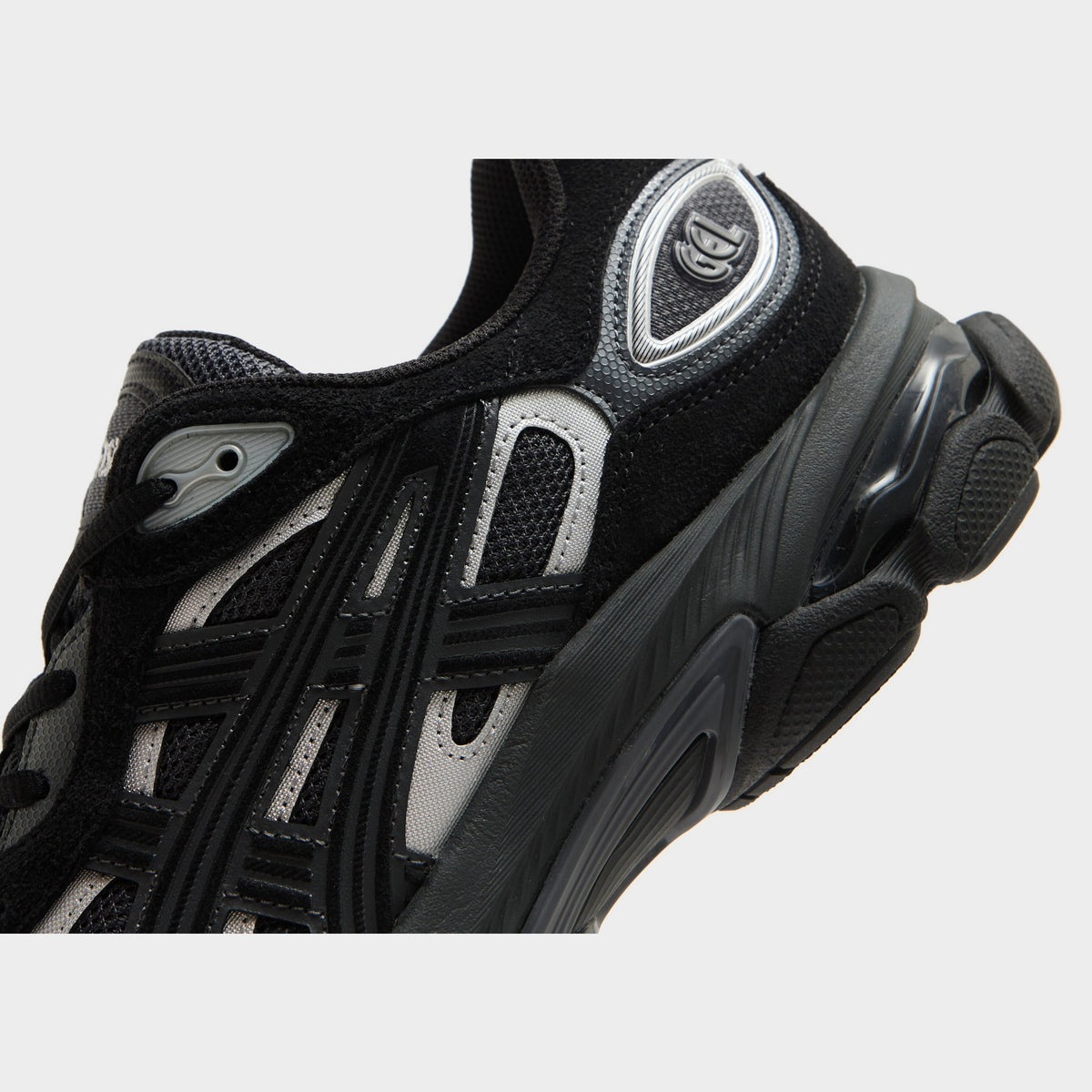 Black ASICS GEL-NYC 2.0