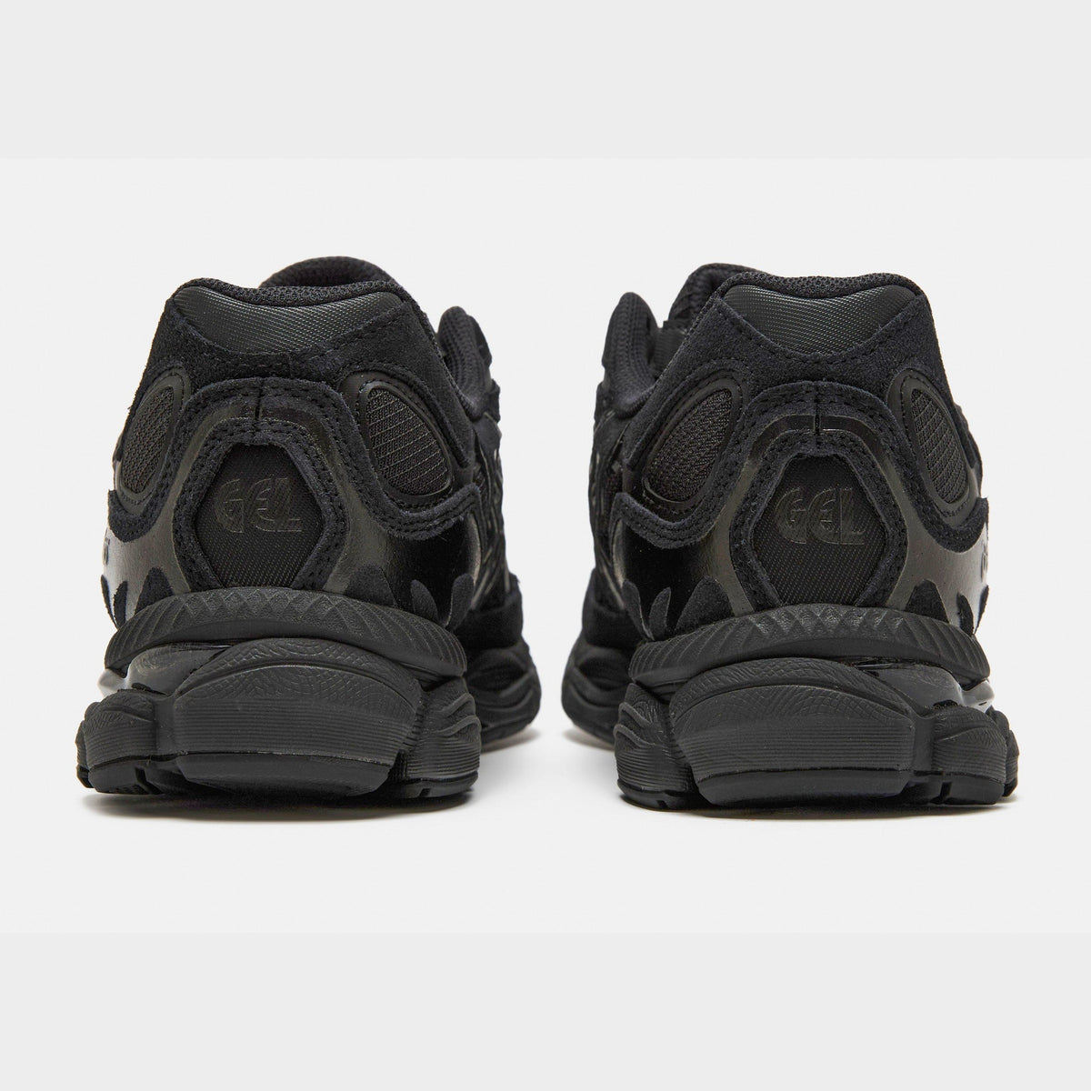 Black ASICS GEL-NYC