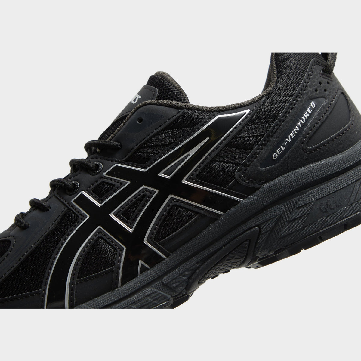 Black ASICS Gel-Venture 6