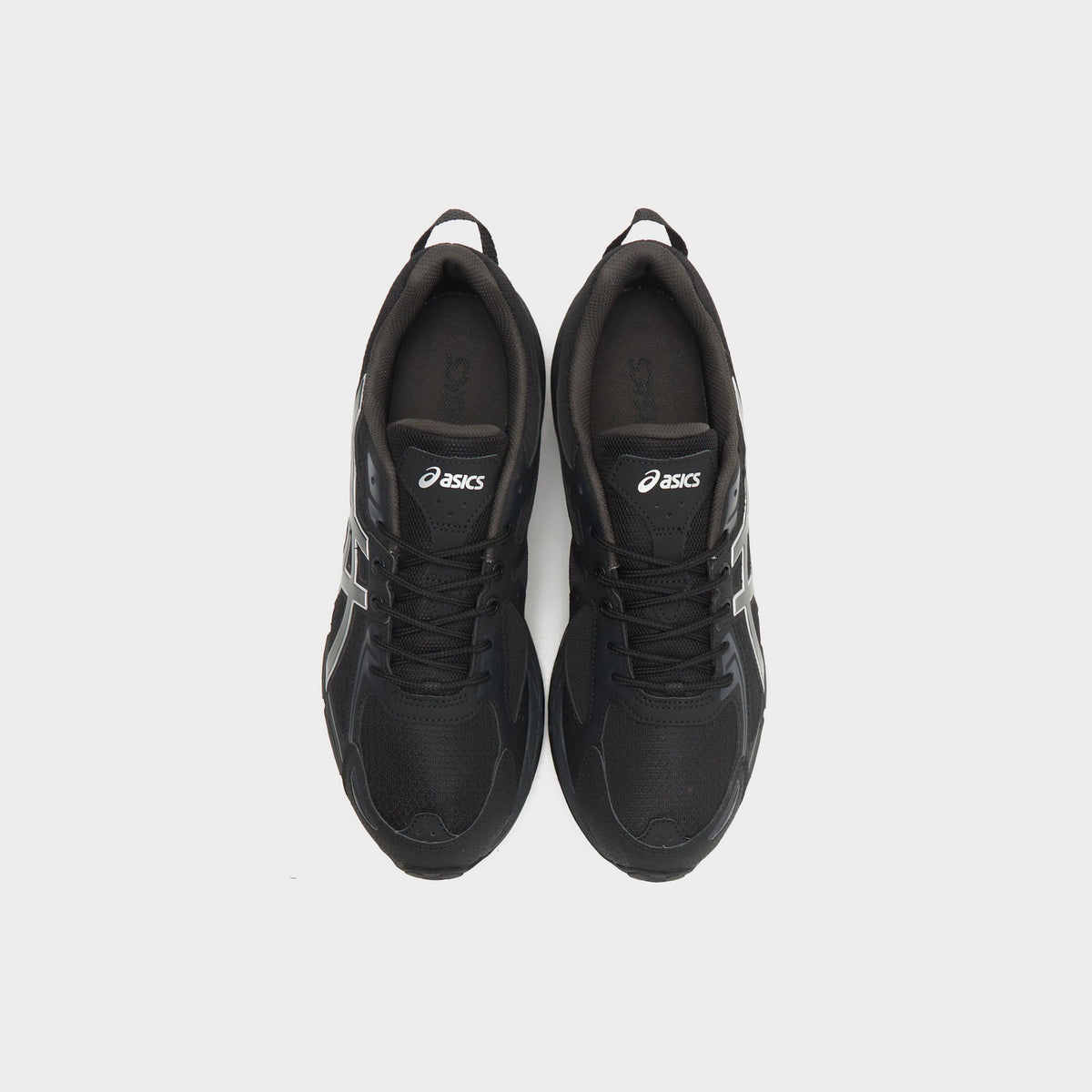 Black ASICS Gel-Venture 6