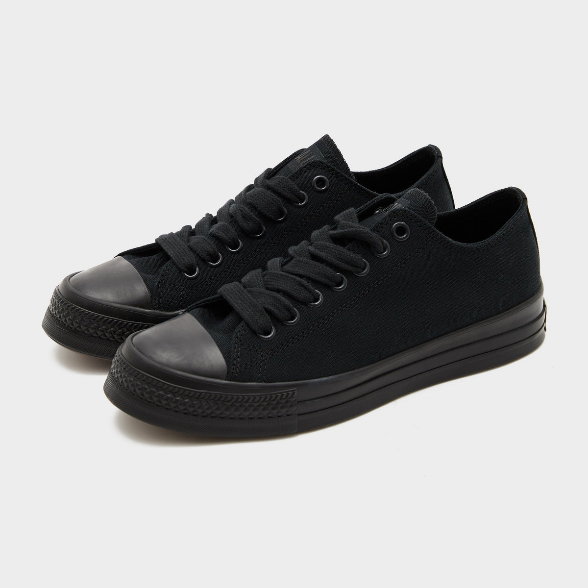 Black Converse Chuck Taylor Throwback High