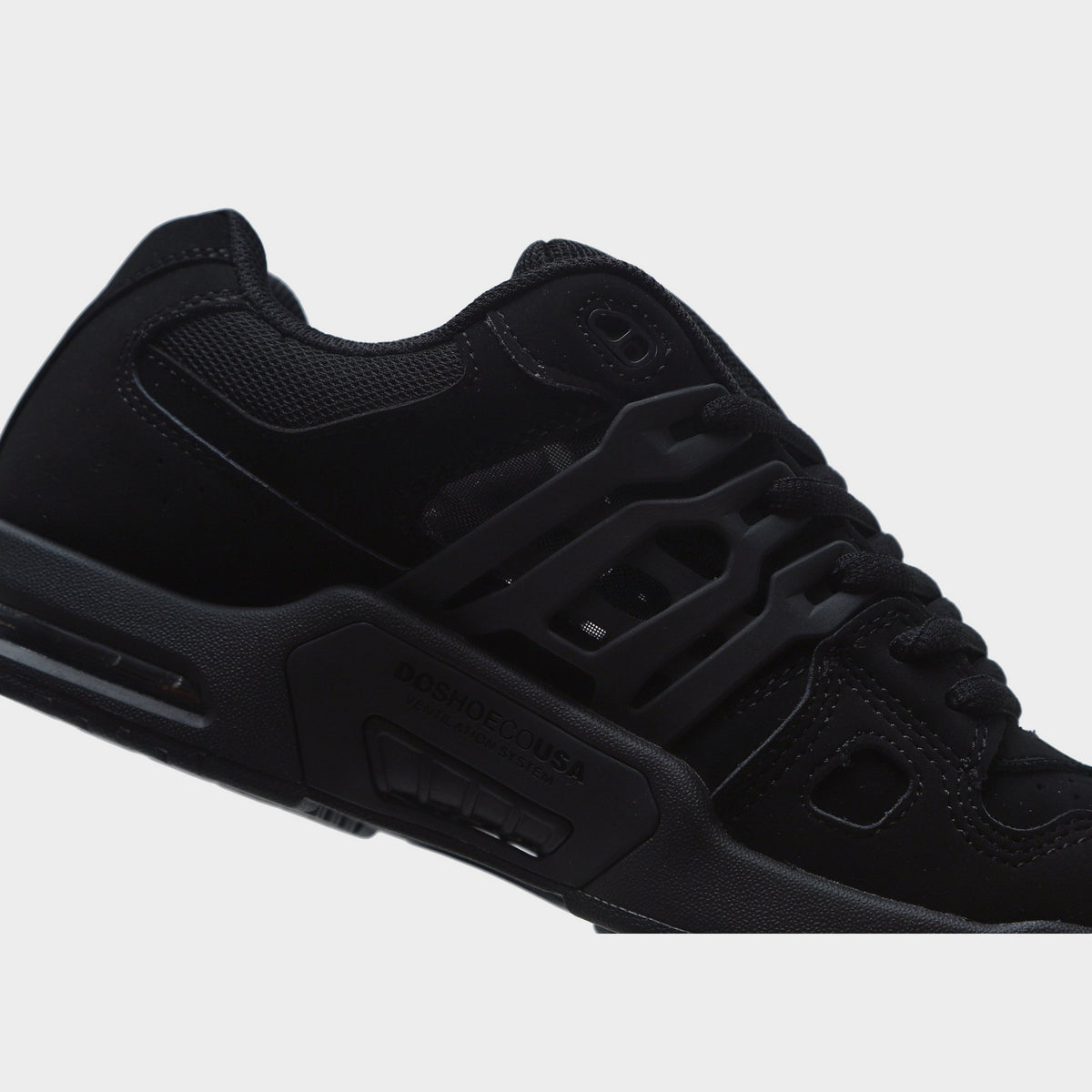 Black DC Shoes AT-2