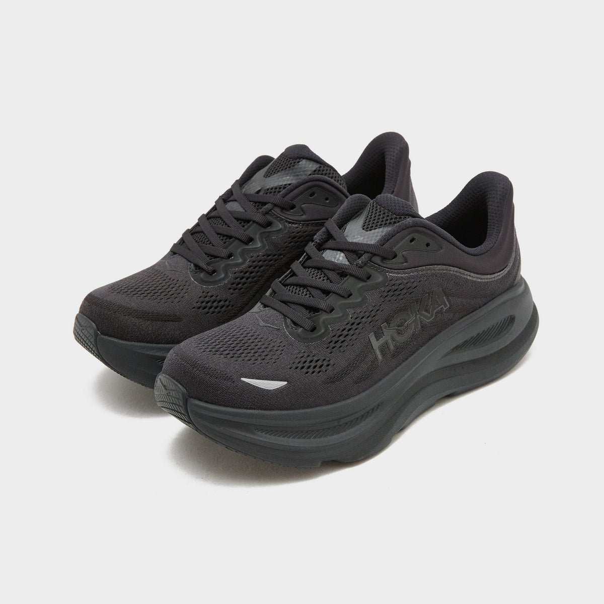 Black HOKA Bondi 9