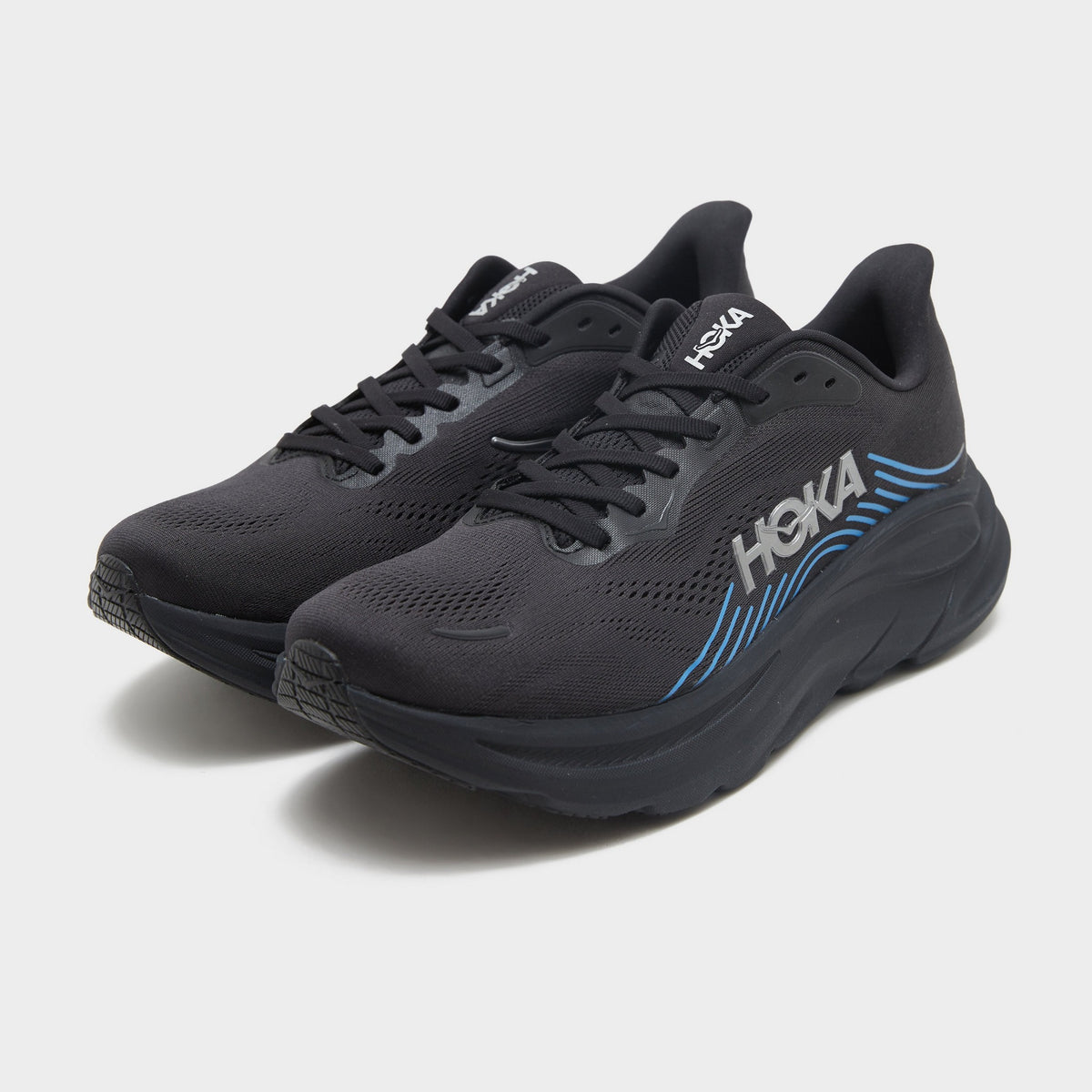 Black HOKA Clifton 11