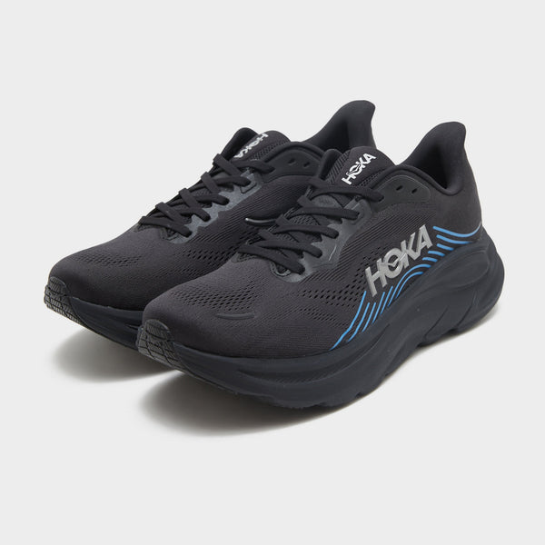 Black HOKA Clifton 11